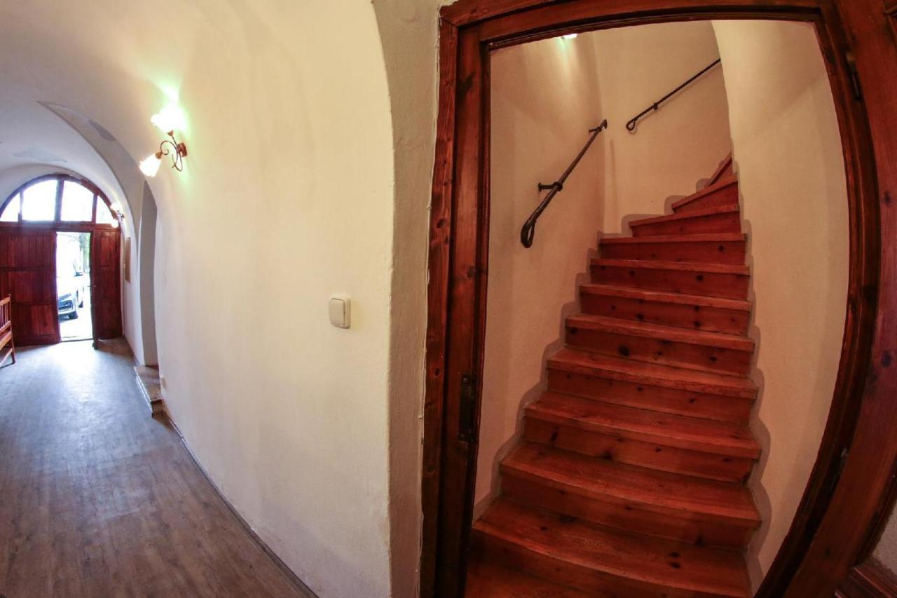 Na Rynku Chvalsiny 18