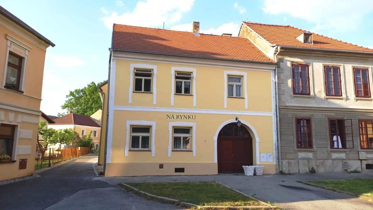 Na Rynku Chvalsiny 18